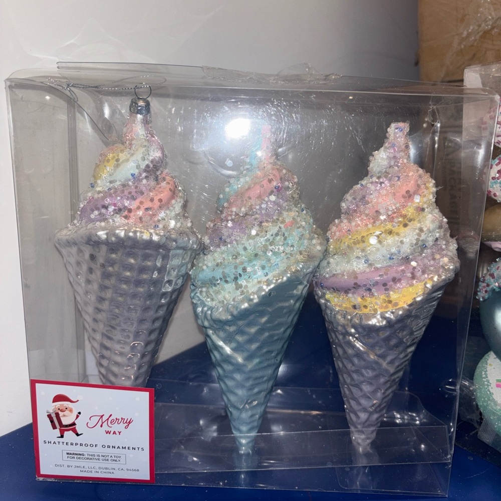 Christmas Pastel Ornaments - Picture 3 of 7